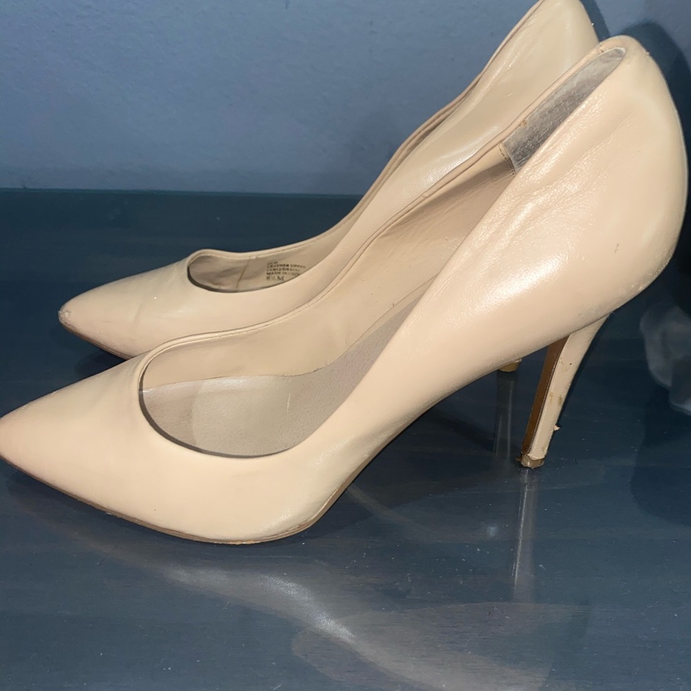 Charles David pumps color: tan size 8.5